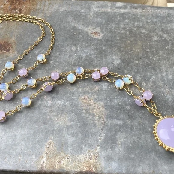 Metropolitan Museum of Art Vintage pink glass Cabochon Necklace - Picture 5 of 5